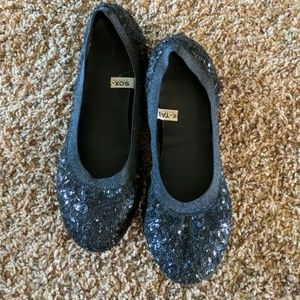 Black sequined flata